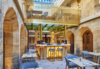 Rsz Cloisters Bar 051