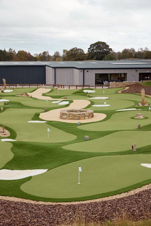 putting course