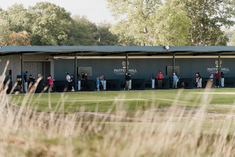 golf-academy-driving-range